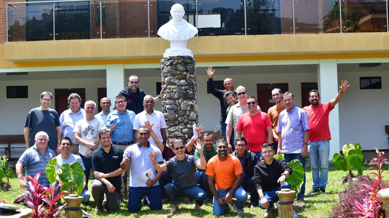 ENCUENTRO DE FORMADORES Y FORMANDOS